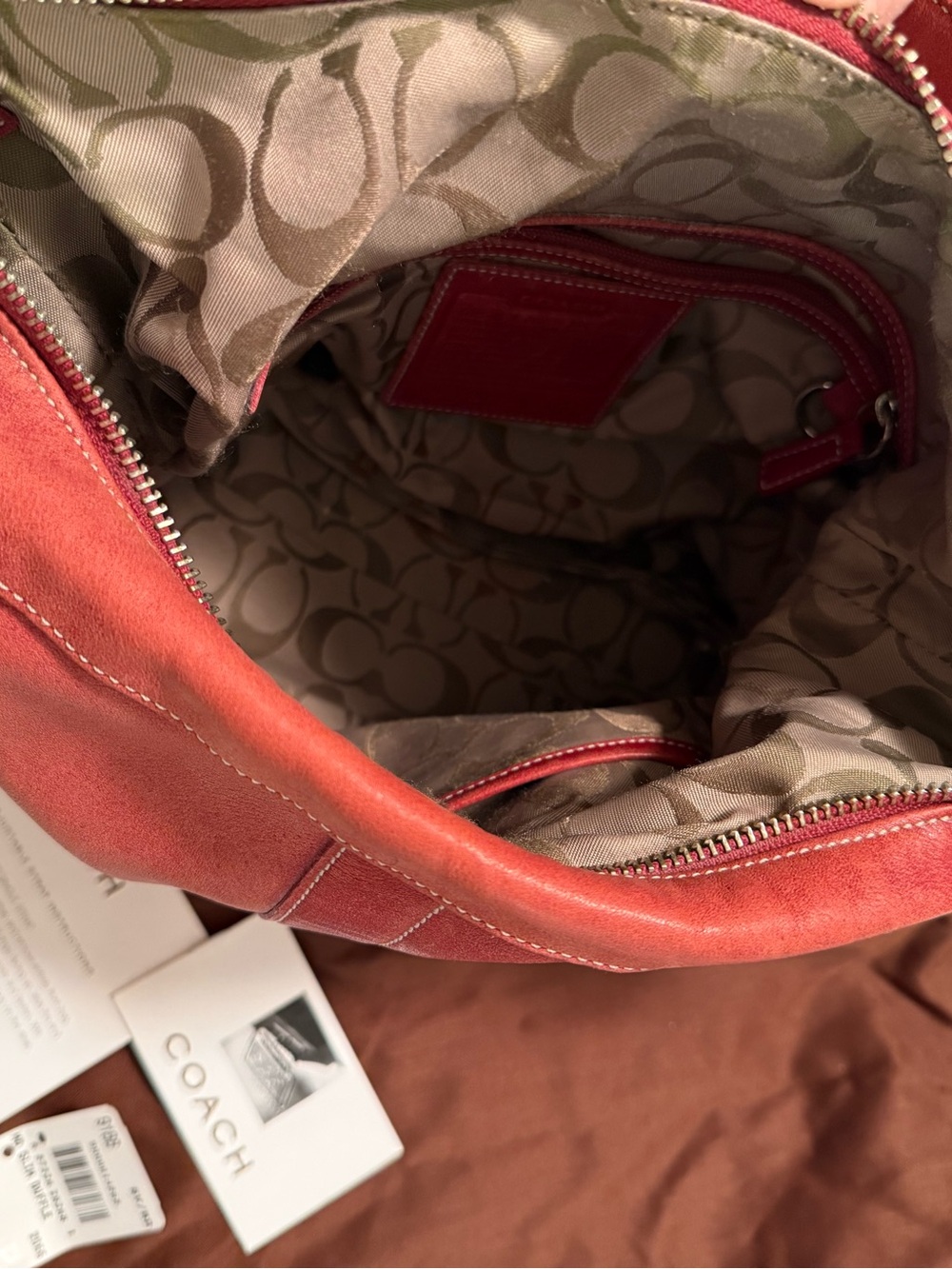 Vintage Coach Red Slim Duffle 9188. - Picture 7 of 10